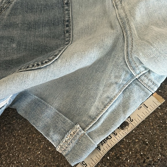 Free People Patch Pocket Cuffed Denim Shorts Size 28 - Picture 12 of 12